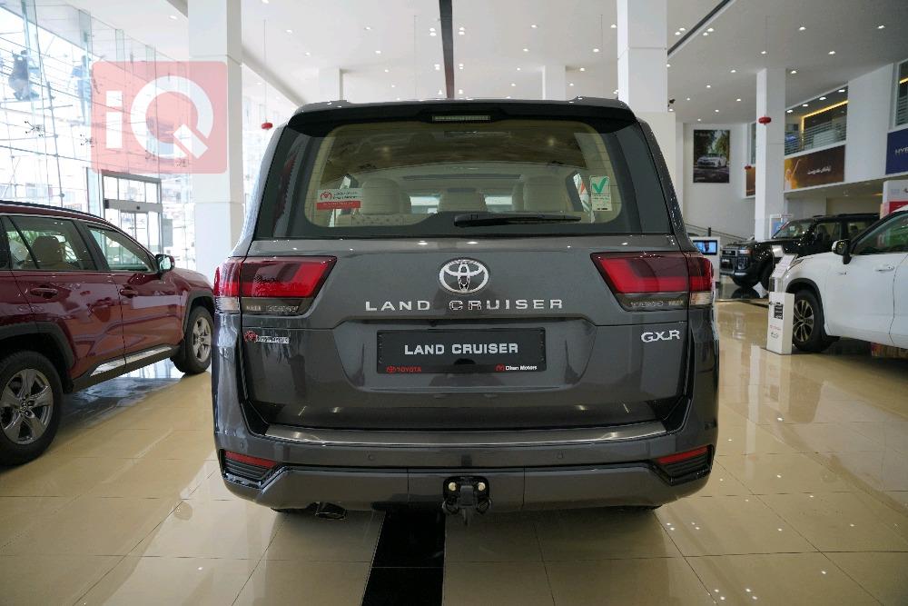 Toyota Land Cruiser